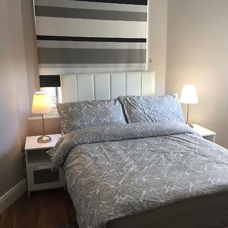 Stunning 2 Bed Flat Shepherds Bush Διαμέρισμα Λονδίνο Εξωτερικό φωτογραφία